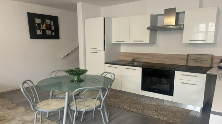 Ma-Cabane - Location Appartement Nîmes, 45 m²