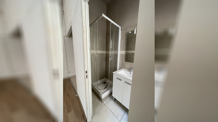 Ma-Cabane - Location Appartement Nîmes, 26 m²