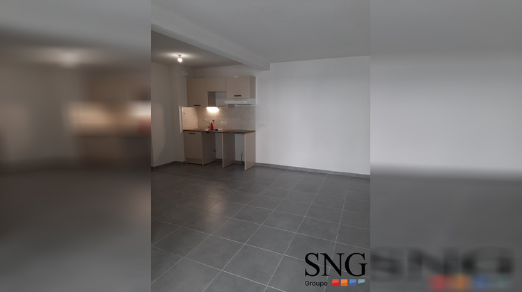 Ma-Cabane - Location Appartement Nîmes, 59 m²