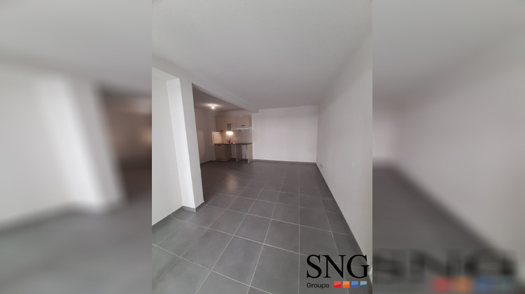 Ma-Cabane - Location Appartement Nîmes, 59 m²