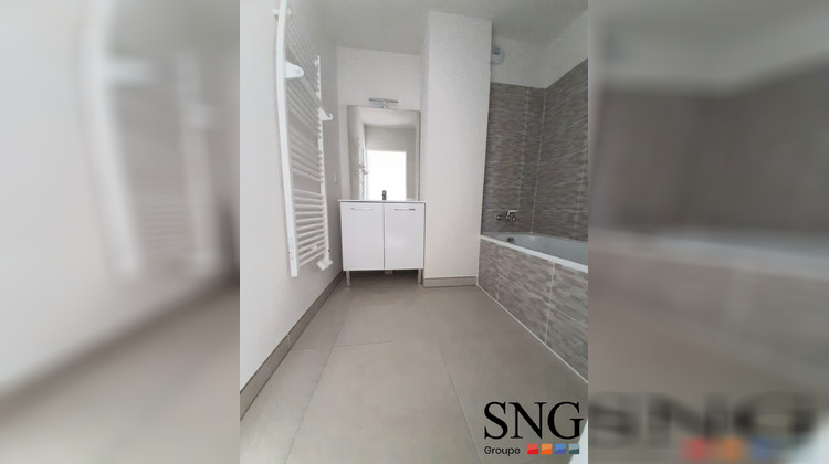 Ma-Cabane - Location Appartement Nîmes, 85 m²