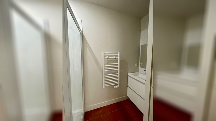 Ma-Cabane - Location Appartement NIMES, 51 m²