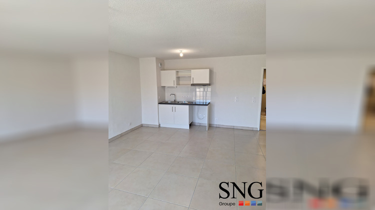 Ma-Cabane - Location Appartement Nîmes, 67 m²