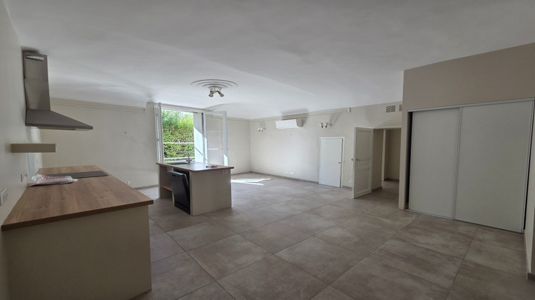 Ma-Cabane - Location Appartement NIMES, 70 m²