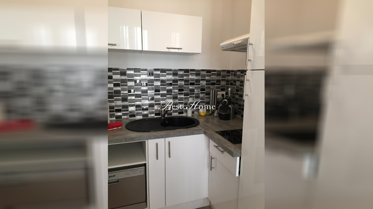 Ma-Cabane - Location Appartement Nîmes, 45 m²