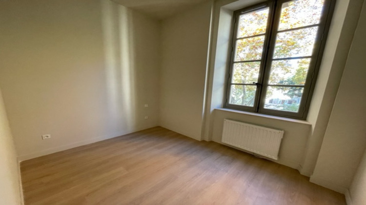 Ma-Cabane - Location Appartement NIMES, 43 m²