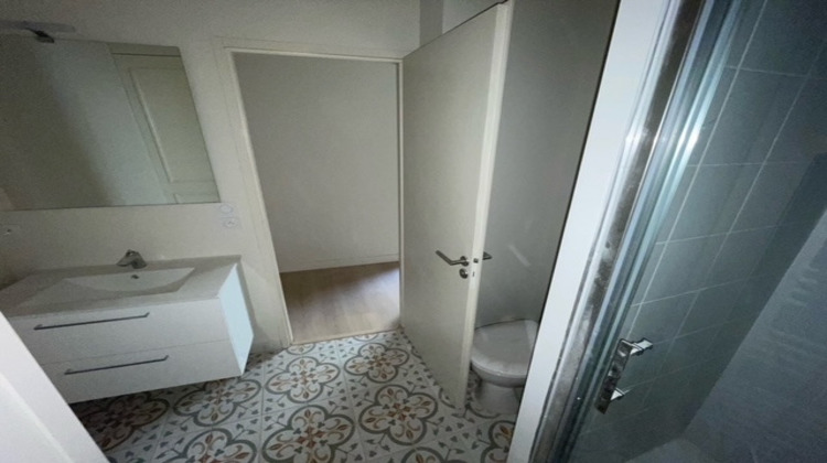 Ma-Cabane - Location Appartement NIMES, 43 m²