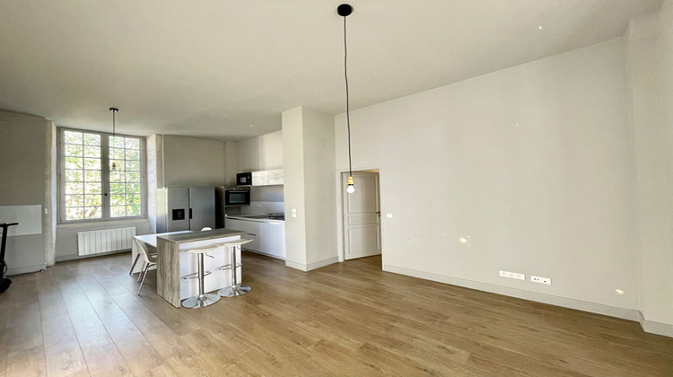 Ma-Cabane - Location Appartement NIMES, 80 m²