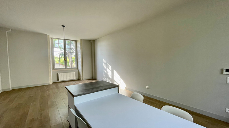 Ma-Cabane - Location Appartement NIMES, 80 m²