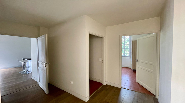 Ma-Cabane - Location Appartement NIMES, 80 m²