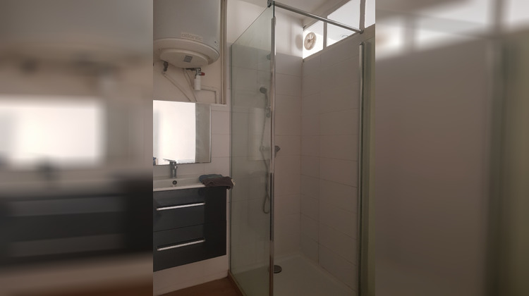 Ma-Cabane - Location Appartement Nîmes, 43 m²