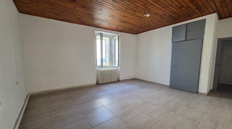 Ma-Cabane - Location Appartement NIMES, 40 m²