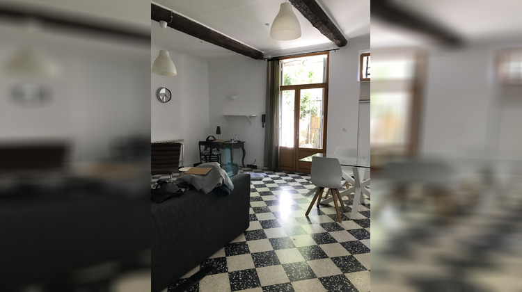Ma-Cabane - Location Appartement Nîmes, 69 m²