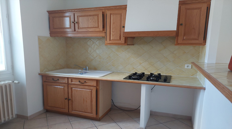 Ma-Cabane - Location Appartement Nîmes, 69 m²