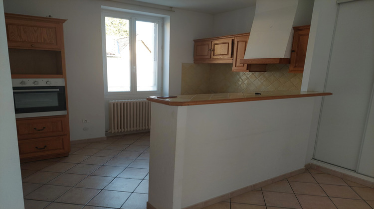 Ma-Cabane - Location Appartement Nîmes, 69 m²