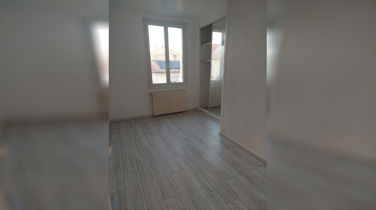 Ma-Cabane - Location Appartement Nîmes, 60 m²