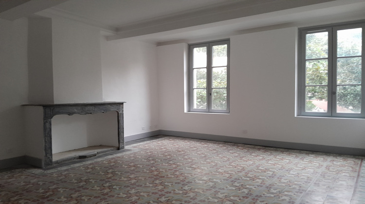 Ma-Cabane - Location Appartement Nîmes, 86 m²