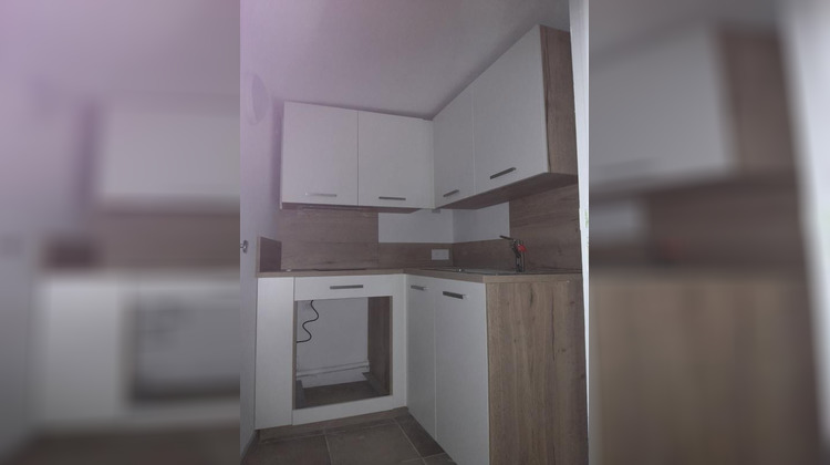 Ma-Cabane - Location Appartement Nîmes, 53 m²