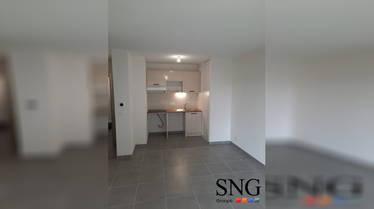 Ma-Cabane - Location Appartement Nîmes, 38 m²