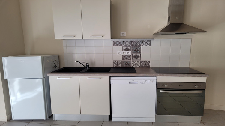 Ma-Cabane - Location Appartement Nîmes, 60 m²
