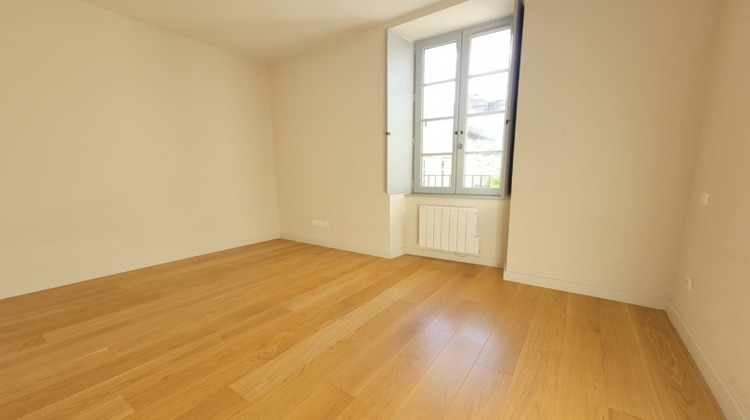 Ma-Cabane - Location Appartement Nîmes, 60 m²