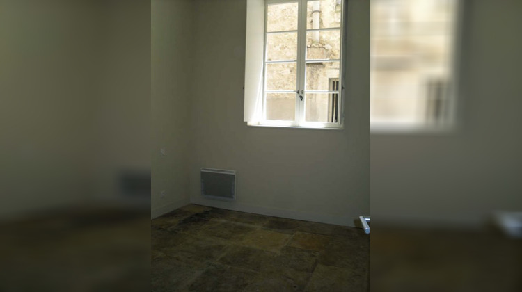 Ma-Cabane - Location Appartement NIMES, 63 m²