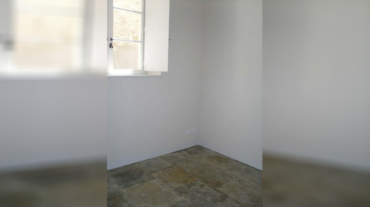 Ma-Cabane - Location Appartement NIMES, 63 m²