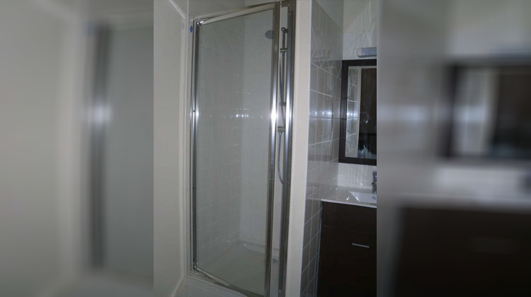 Ma-Cabane - Location Appartement NIMES, 63 m²