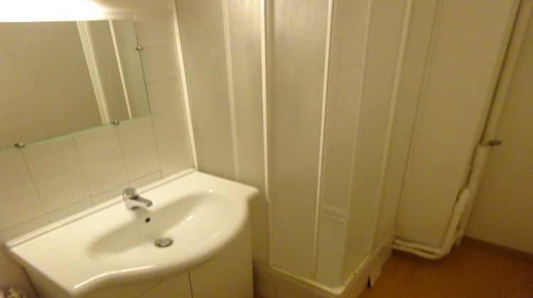 Ma-Cabane - Location Appartement Nîmes, 26 m²