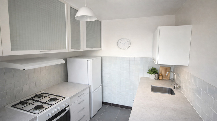Ma-Cabane - Location Appartement Nîmes, 32 m²