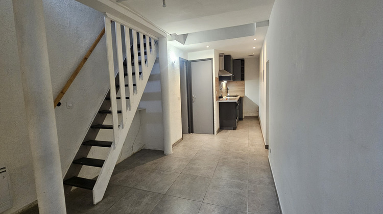 Ma-Cabane - Location Appartement Nîmes, 39 m²