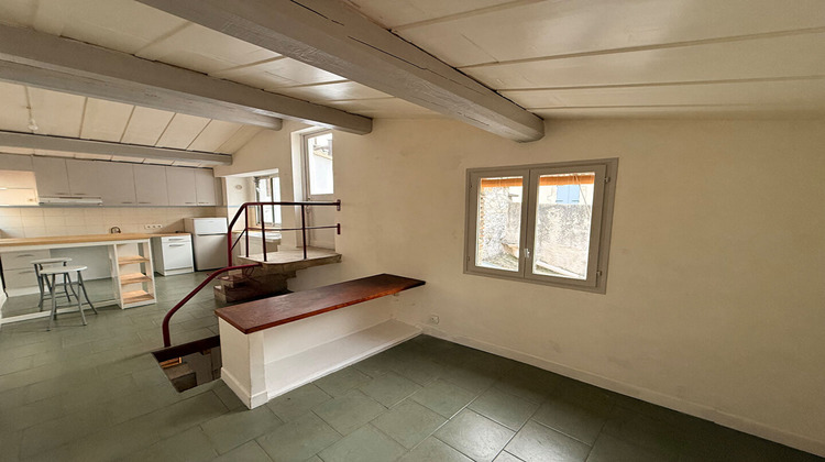 Ma-Cabane - Location Appartement NIMES, 67 m²