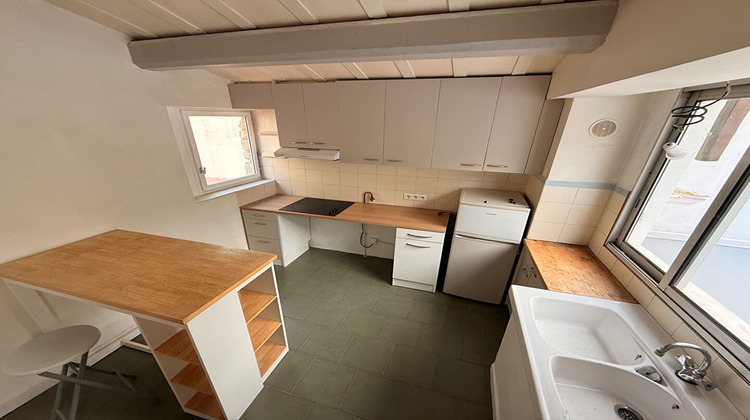 Ma-Cabane - Location Appartement NIMES, 67 m²