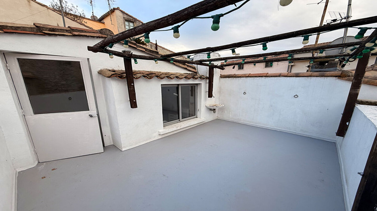 Ma-Cabane - Location Appartement NIMES, 67 m²