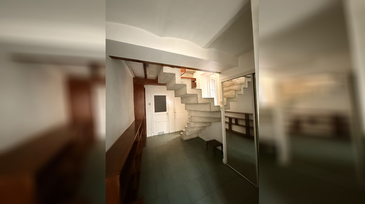 Ma-Cabane - Location Appartement NIMES, 67 m²