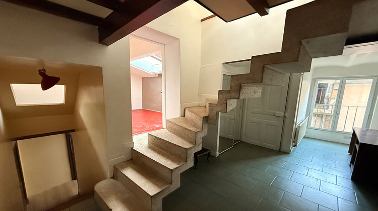 Ma-Cabane - Location Appartement NIMES, 67 m²