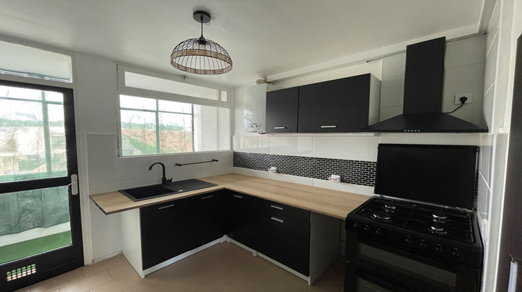 Ma-Cabane - Location Appartement NIMES, 68 m²