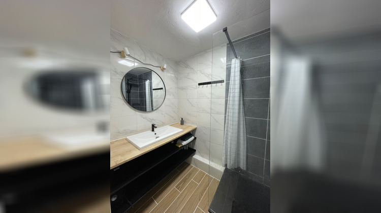 Ma-Cabane - Location Appartement NIMES, 68 m²