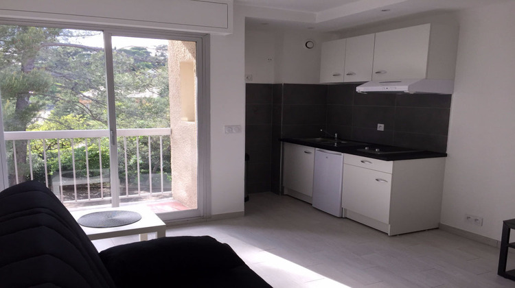 Ma-Cabane - Location Appartement NIMES, 19 m²
