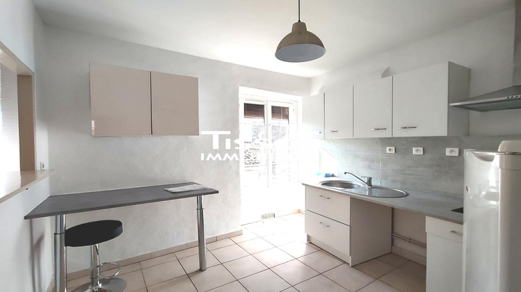 Ma-Cabane - Location Appartement Nîmes, 34 m²