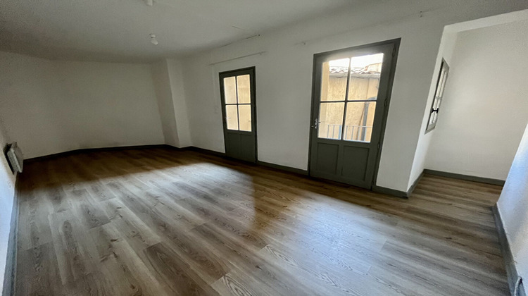 Ma-Cabane - Location Appartement NIMES, 46 m²