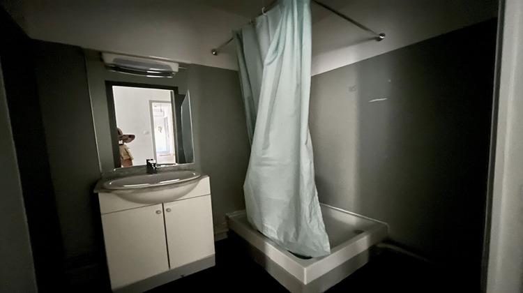 Ma-Cabane - Location Appartement NIMES, 46 m²