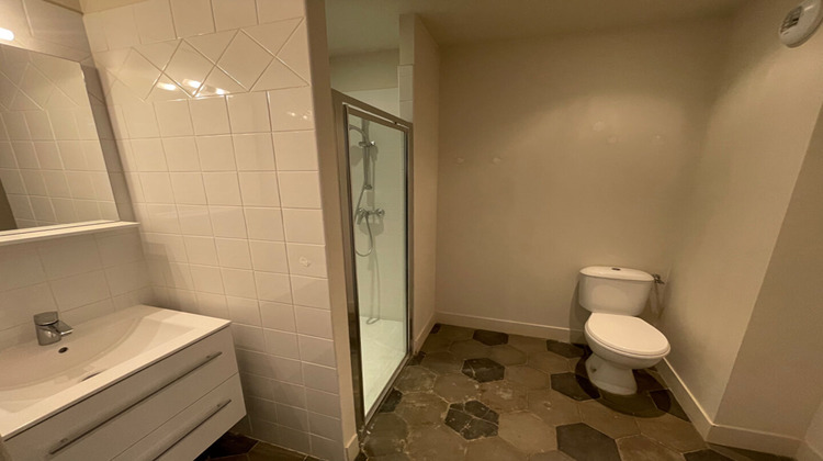 Ma-Cabane - Location Appartement NIMES, 80 m²