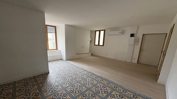 Ma-Cabane - Location Appartement NIMES, 42 m²