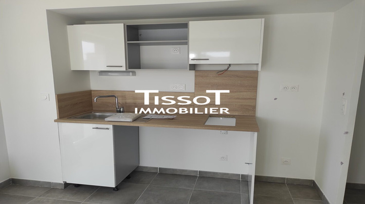 Ma-Cabane - Location Appartement Nîmes, 40 m²