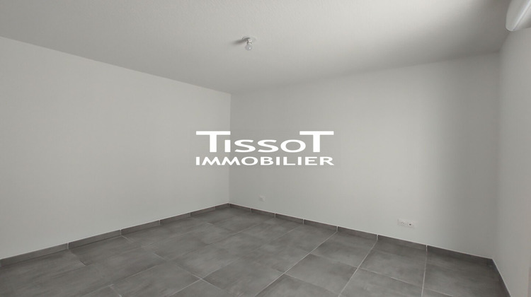 Ma-Cabane - Location Appartement Nîmes, 40 m²