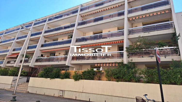 Ma-Cabane - Location Appartement Nîmes, 32 m²