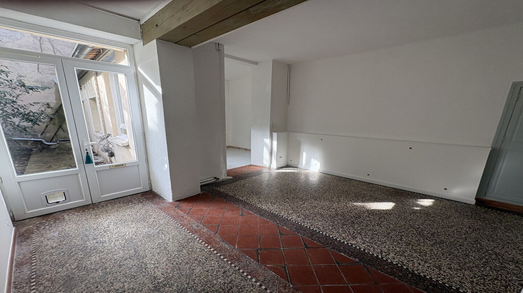 Ma-Cabane - Location Appartement NIMES, 40 m²