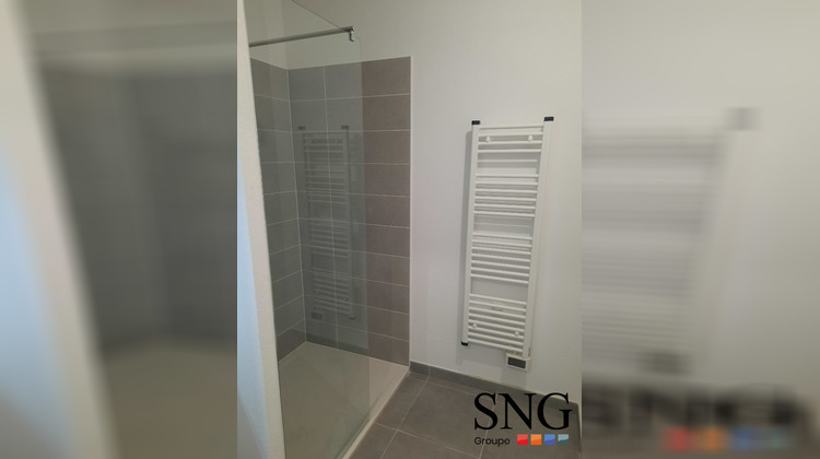 Ma-Cabane - Location Appartement Nîmes, 40 m²