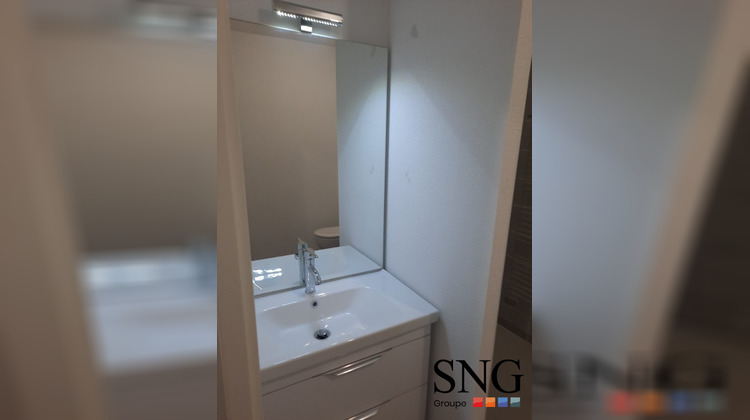 Ma-Cabane - Location Appartement Nîmes, 40 m²